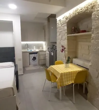 Garibaldi 5 Villa Giovinazzo Exterior photo